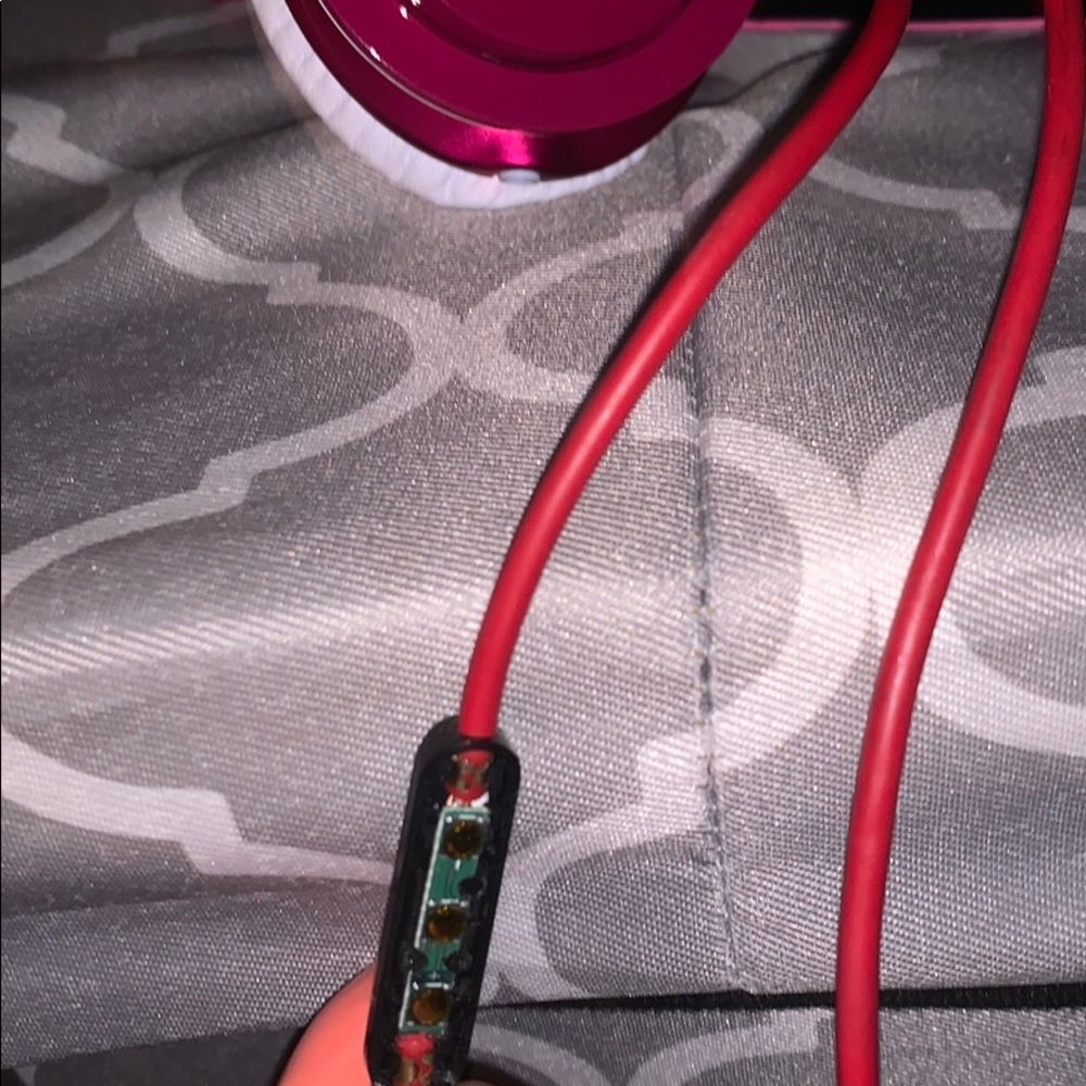 Beats - Picture 3 of 3